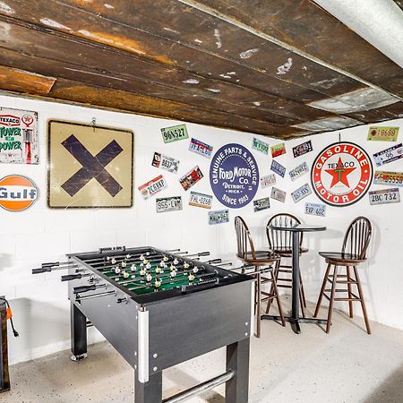 Updated Marshall Home With Fire Pit And Game Room! Kültér fotó