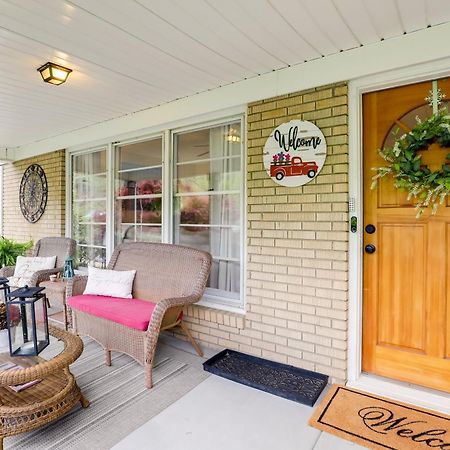Updated Marshall Home With Fire Pit And Game Room! Kültér fotó