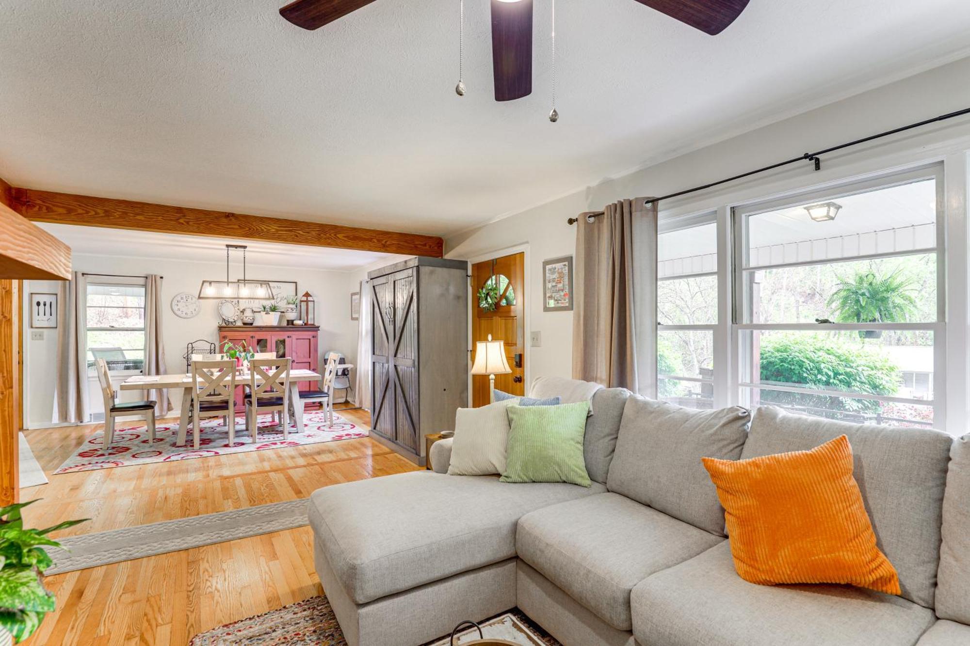 Updated Marshall Home With Fire Pit And Game Room! Kültér fotó