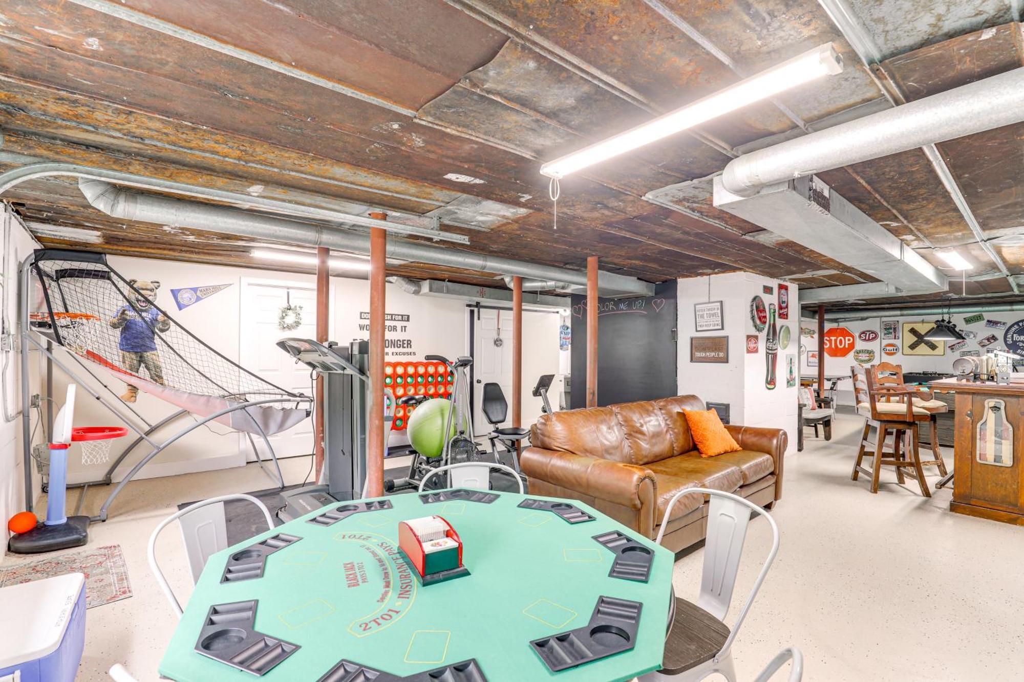 Updated Marshall Home With Fire Pit And Game Room! Kültér fotó